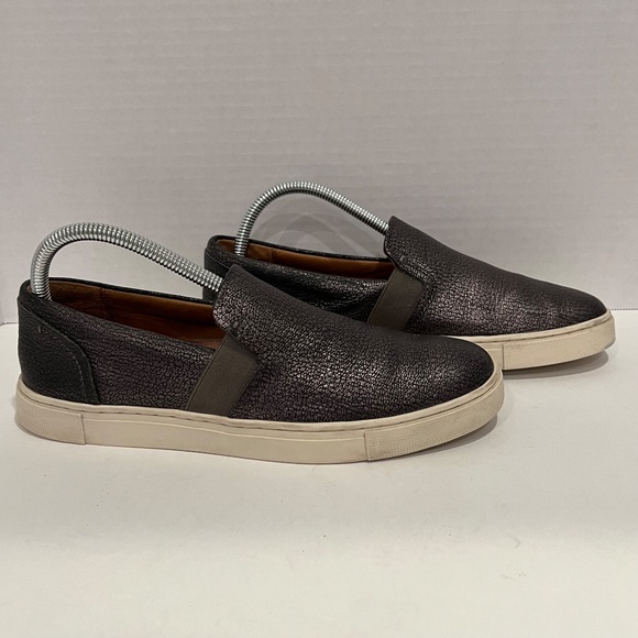 Frye Ivy Dark Pewter Textured Leather Slip-On Sneakers Size 8M - Picture 2 of 13